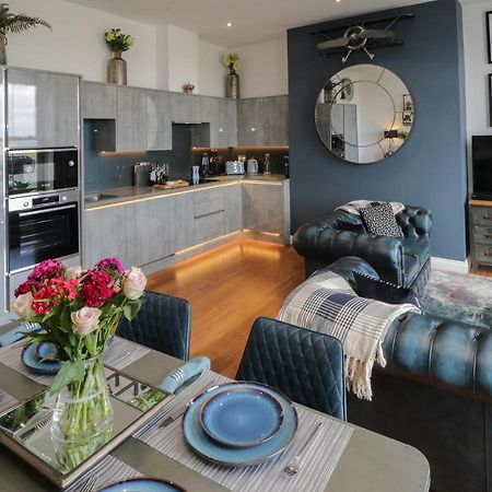 Sapphire Seas Whitby Apartman Kültér fotó